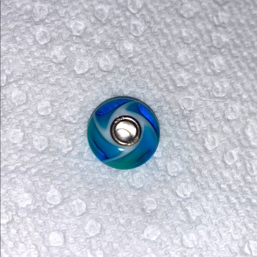 Trollbead Aqua Shell Pattern